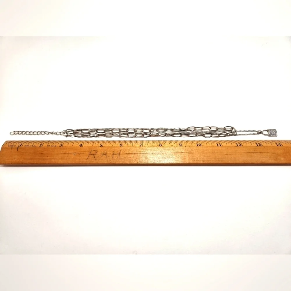 Source Unknown double chain